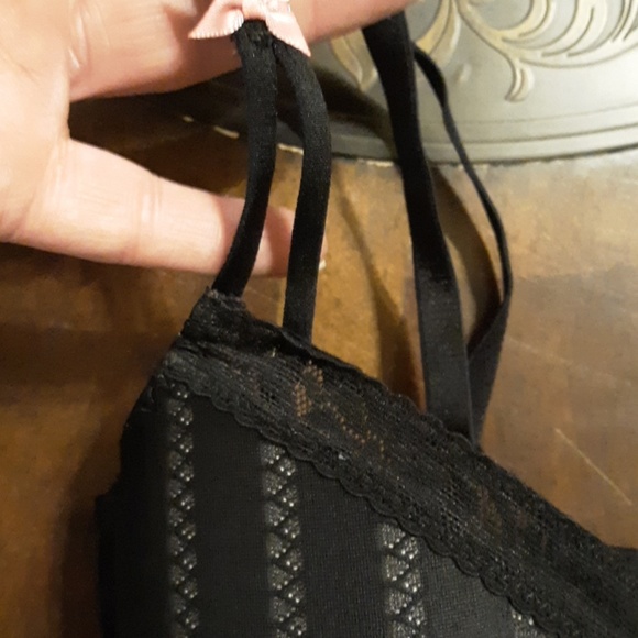Betsey Johnson Intamates Black Lace Bra. Size 32D - Picture 7 of 7